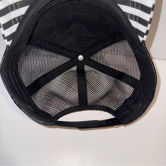 Roxy Truckin' Stripe Tropical Sunset Trucker Hat - Picture 7 of 12